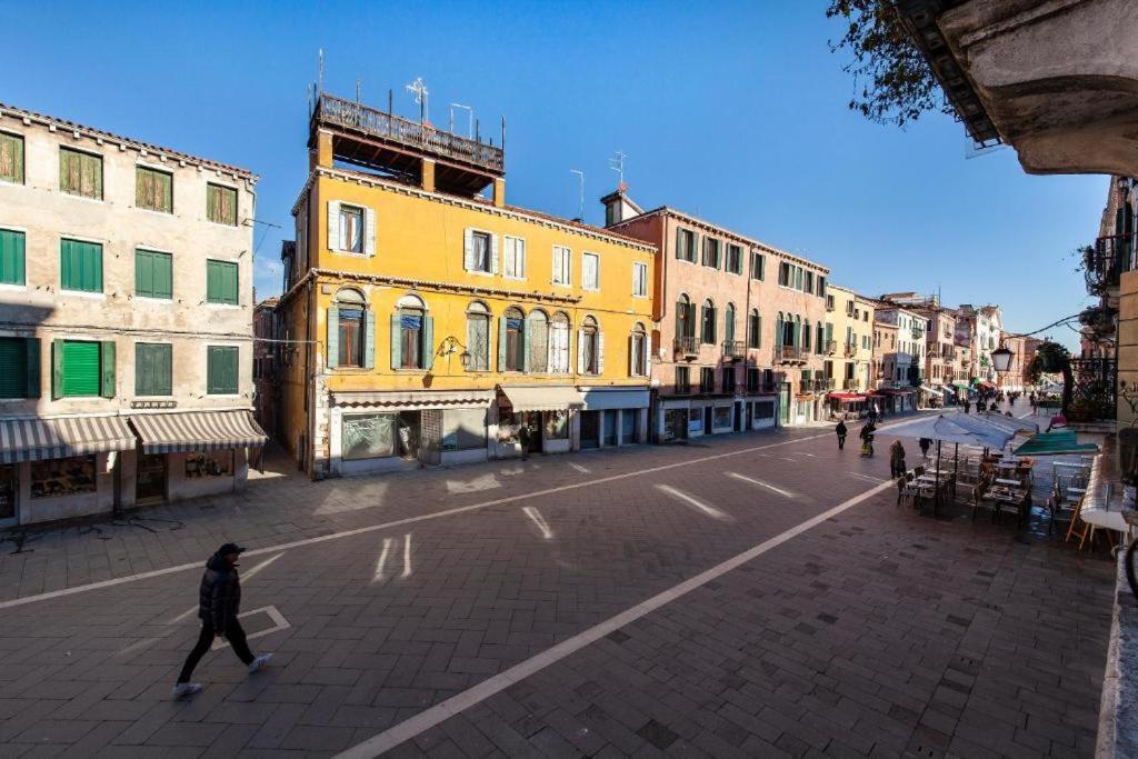 Appartamenti Superior In Via Garibaldi By Bricola Apartments Veneza Exterior foto